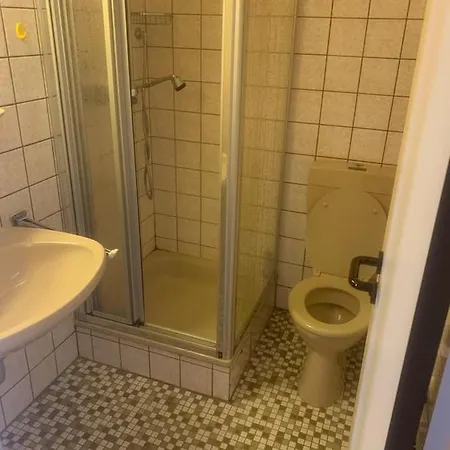 1 Bett Zimmer In Ehemaligen
